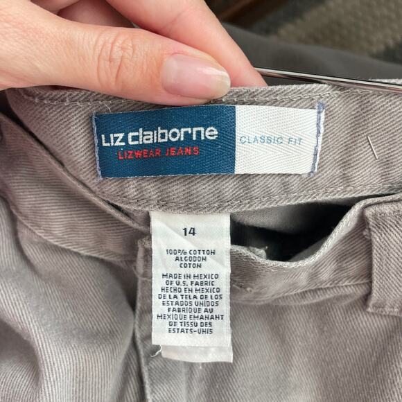 Liz Claiborne – Vintage Gray High Rise Tapered Leg Mom Jeans - Picture 8 of 8